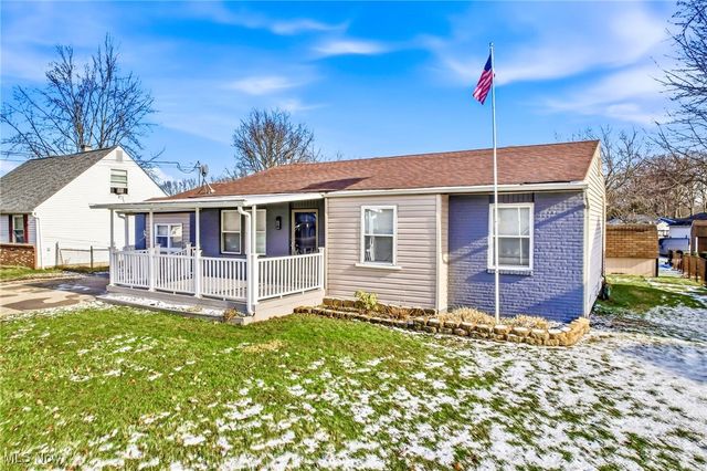 245 North Road, Niles, OH 44446