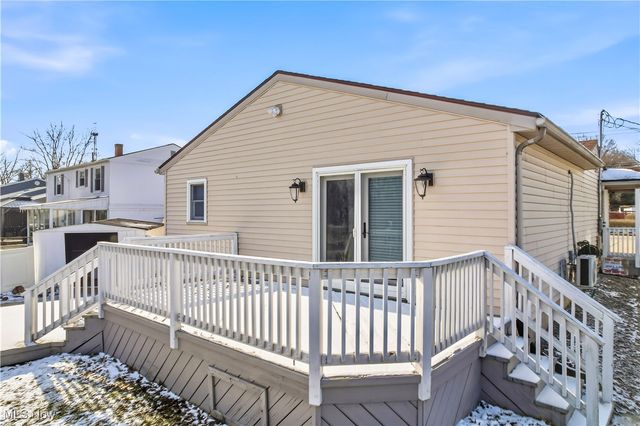 245 North Road, Niles, OH 44446