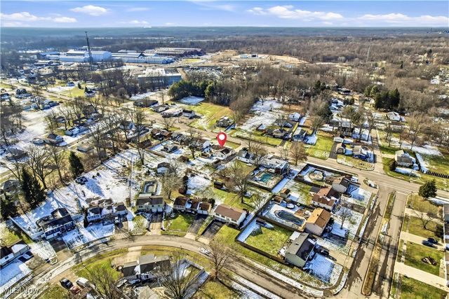 245 North Road, Niles, OH 44446