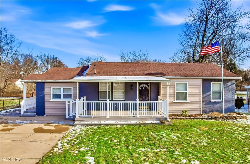 245 North Road, Niles, OH 44446