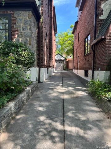 2603 168th Street, Flushing, NY 11358