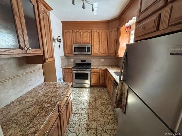 2603 168th Street, Flushing, NY 11358