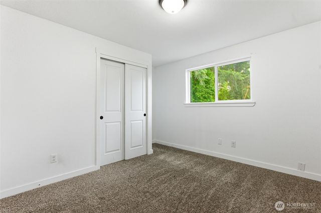 10917 48th Street E, Puyallup, WA 98372
