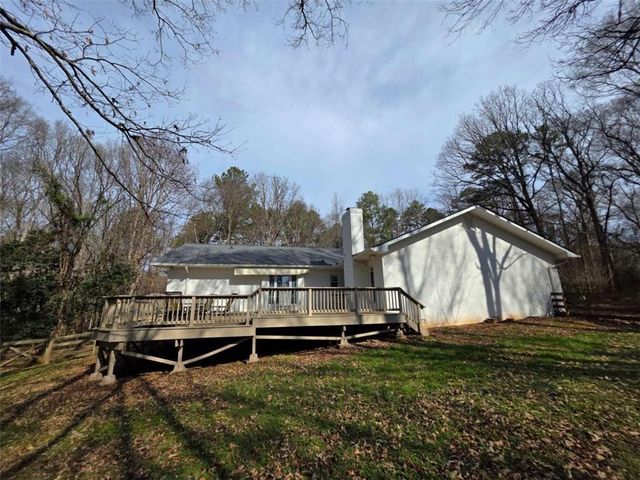 406 Hidden Lakes Trail, Jefferson, GA 30549