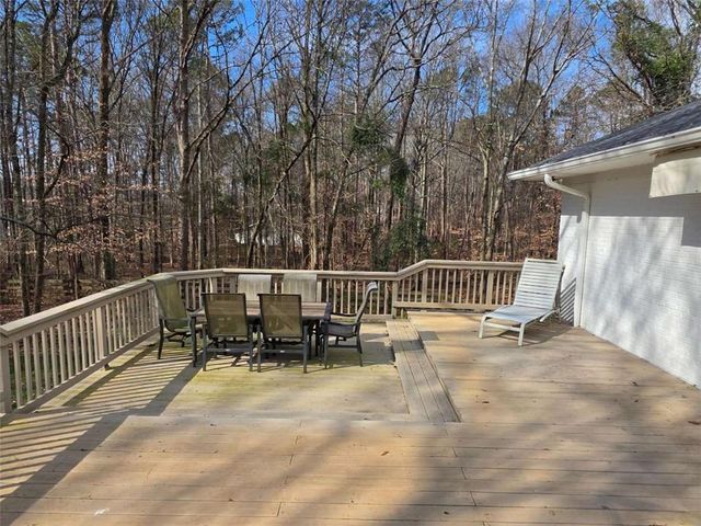 406 Hidden Lakes Trail, Jefferson, GA 30549