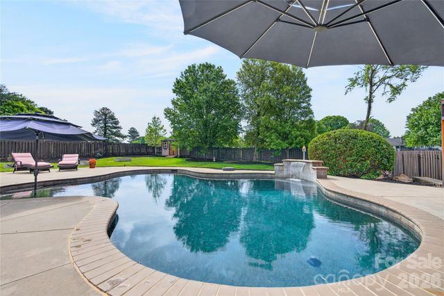 103 Webbed Foot Road, Mooresville, NC 28117