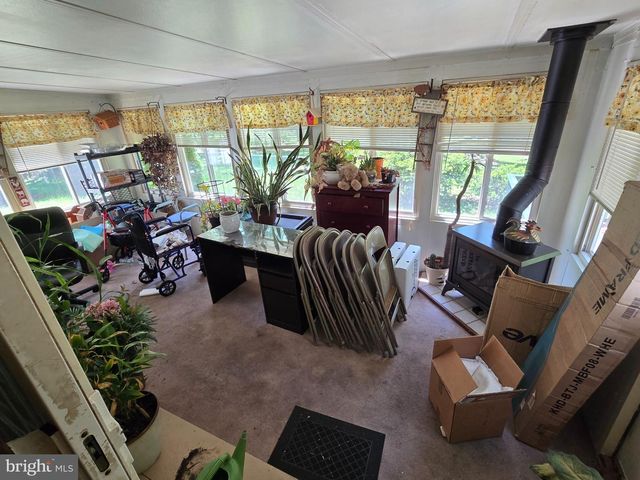 203 HIGH POINT LN, Coatesville, PA 19320