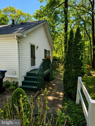 203 HIGH POINT LN, Coatesville, PA 19320