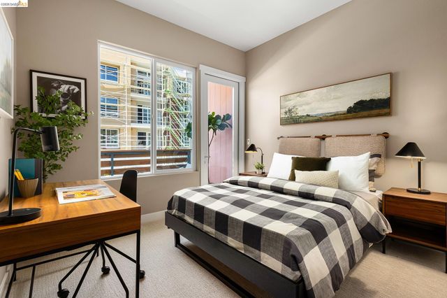 28924 Parkridge Loop 103, Hayward, CA 94544