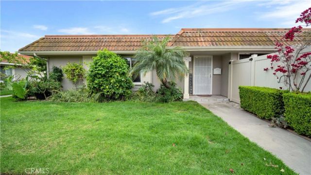 23422 Via San Martine, Aliso Viejo, CA 92656