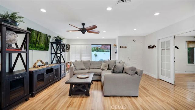 23422 Via San Martine, Aliso Viejo, CA 92656