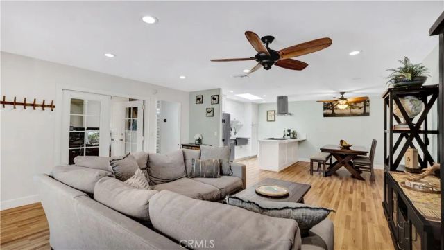 23422 Via San Martine, Aliso Viejo, CA 92656