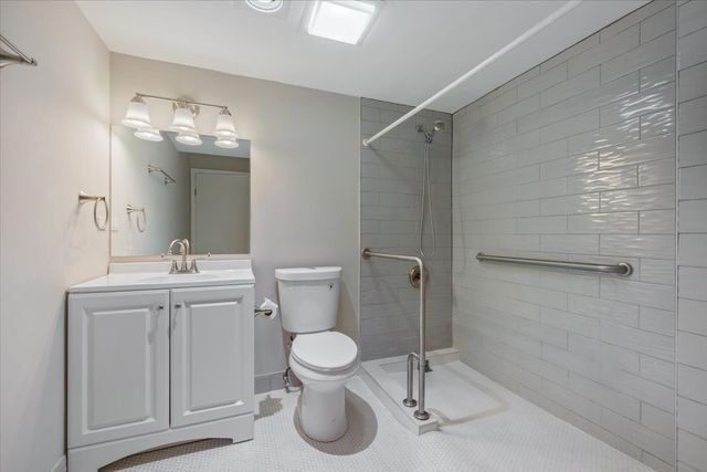 1 Renaissance Place 409, Palatine, IL 60067