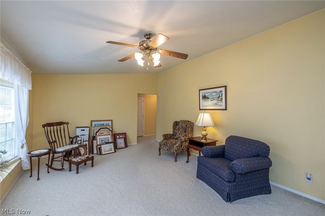 4 Symphony Street, Olmsted Twp, OH 44138