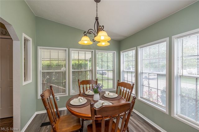 4 Symphony Street, Olmsted Twp, OH 44138