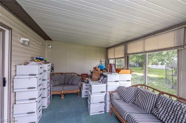 4 Symphony Street, Olmsted Twp, OH 44138