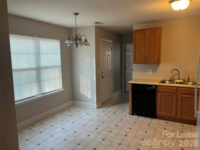 1925 Crestmont Avenue, Kannapolis, NC 28081