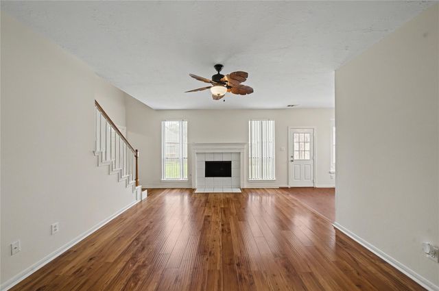 1202 Woodley Bend, Sugar Land, TX 77479