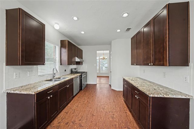 1202 Woodley Bend, Sugar Land, TX 77479