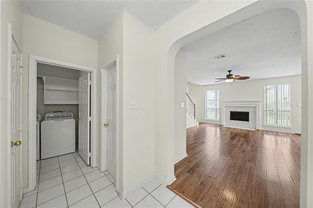 1202 Woodley Bend, Sugar Land, TX 77479