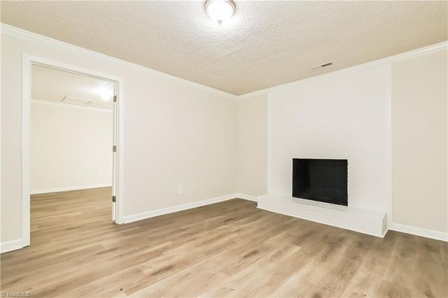 6102 Hunters Ridge Drive, Lexington, NC 27295