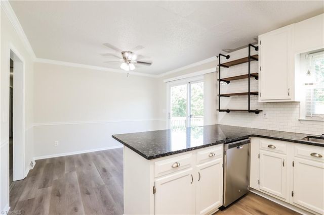 6102 Hunters Ridge Drive, Lexington, NC 27295