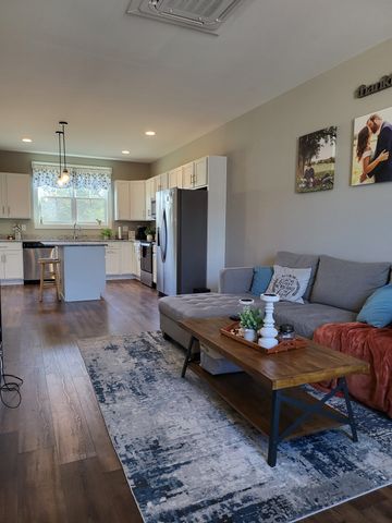 107 Harper Lndg, Chapel Hill, TN 37034