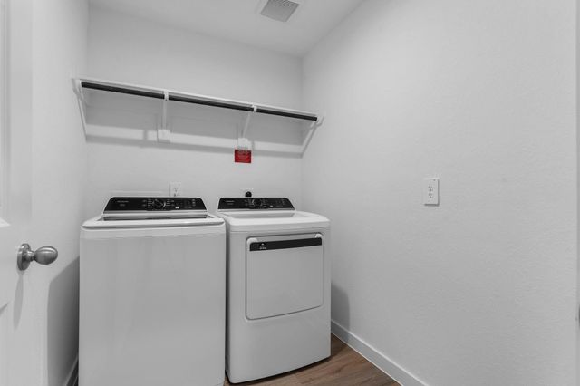 2511 Rose Gold, Iowa Colony, TX 77583