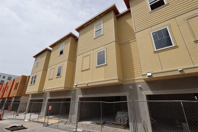 470 31ST WAY N, St Petersburg, FL 33713