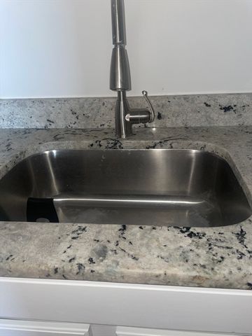 170 Oxford St 504, Lynn, MA 01901