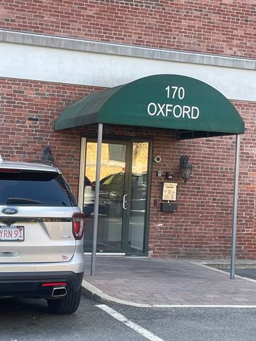170 Oxford St 504, Lynn, MA 01901