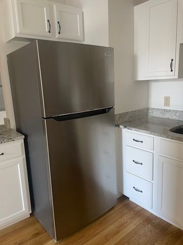 170 Oxford St 504, Lynn, MA 01901