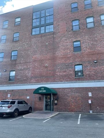 170 Oxford St 504, Lynn, MA 01901