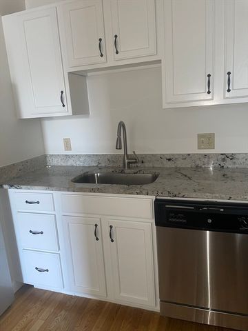 170 Oxford St 504, Lynn, MA 01901