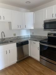 170 Oxford St 504, Lynn, MA 01901