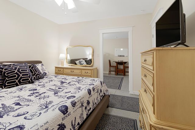 121 Sea Isle North Drive & Slip 20, Atlantic Beach, NC 28512