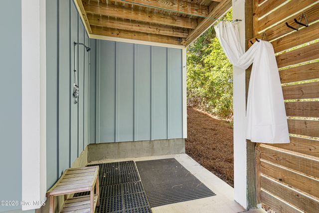 121 Sea Isle North Drive & Slip 20, Atlantic Beach, NC 28512