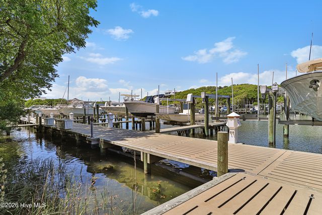 121 Sea Isle North Drive & Slip 20, Atlantic Beach, NC 28512