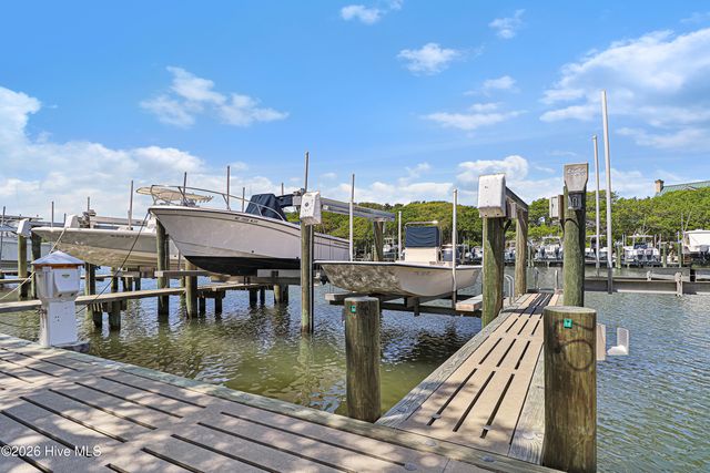 121 Sea Isle North Drive & Slip 20, Atlantic Beach, NC 28512