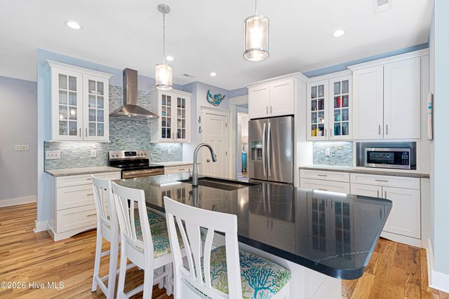 121 Sea Isle North Drive & Slip 20, Atlantic Beach, NC 28512