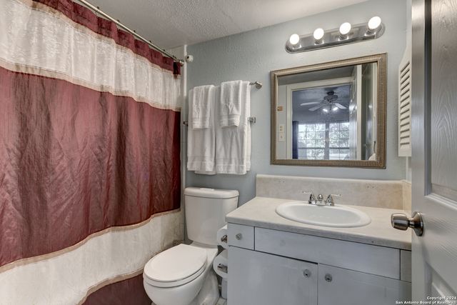 6718 Callaghan Rd Apt 205, San Antonio, TX 78229