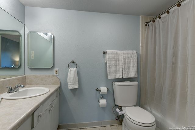 6718 Callaghan Rd Apt 205, San Antonio, TX 78229