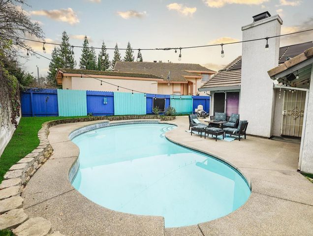 4246 Albertville Way, Antelope, CA 95843