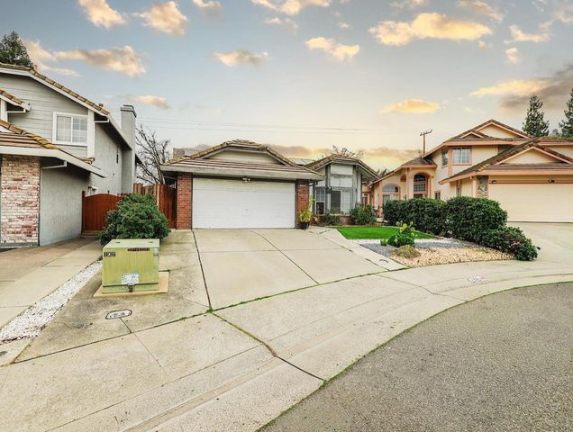 4246 Albertville Way, Antelope, CA 95843