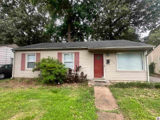 935 Lorine Dr., Paducah, KY 42001