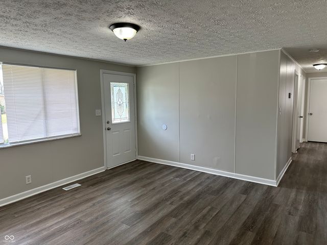 9306 Granville Lane, Indianapolis, IN 46229