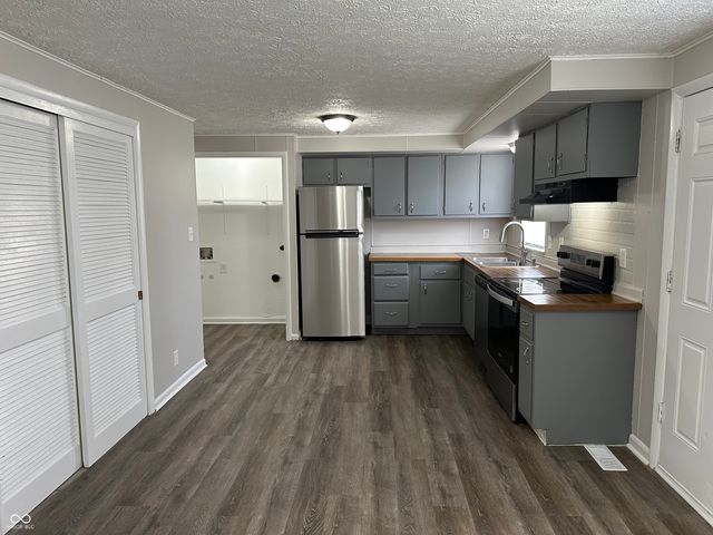 9306 Granville Lane, Indianapolis, IN 46229