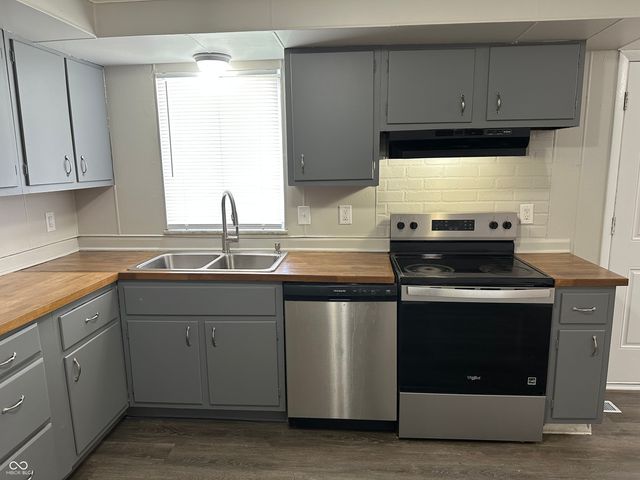 9306 Granville Lane, Indianapolis, IN 46229