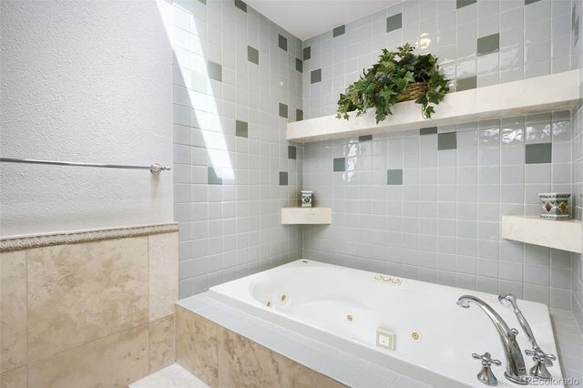 11821 E Cornell Circle, Aurora, CO 80014