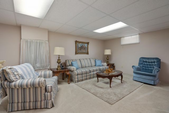 6898 Starfire Drive, Reynoldsburg, OH 43068